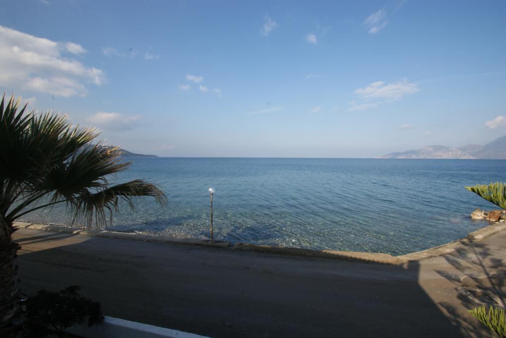 Manthos Sea View Apartment *